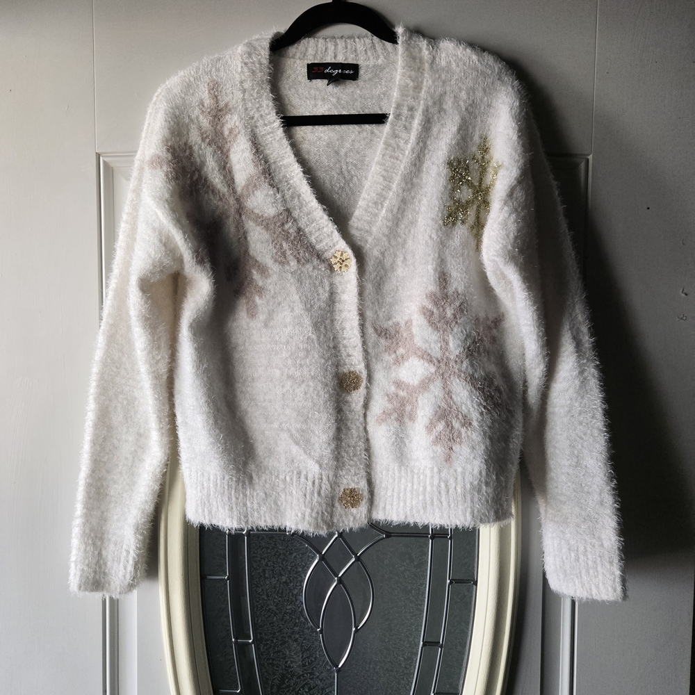 33 Degrees Fuzzy Snowflake‎ Cardigan Christmas Sweater – Small – White & Gold